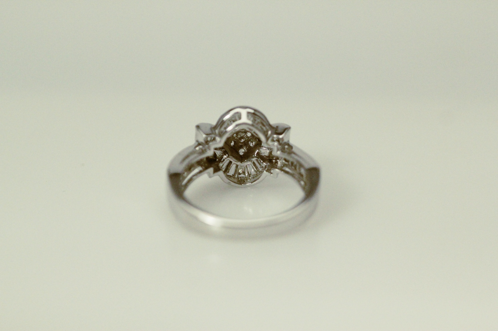 925 Sterling Silver Size 7 Art Deco Style CZ Dinner Ring 4.1 Grams (RIN8387)