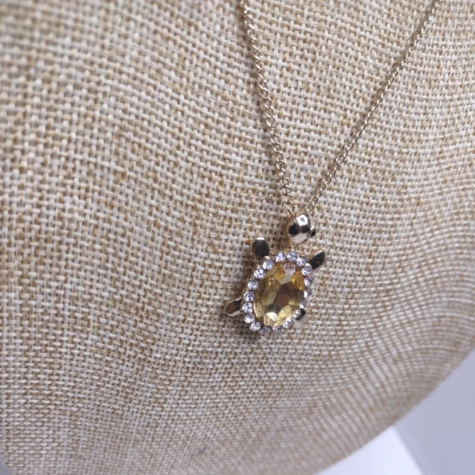 Signed ADULT JEWELS Necklace Tortois Pendent Rhinestone Yellow. 4844