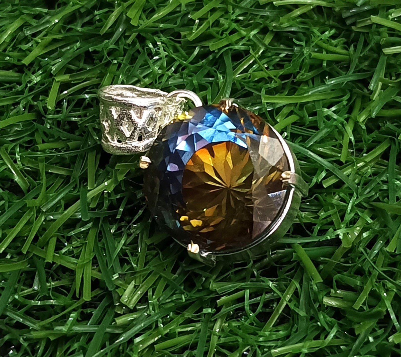 Natural 41.25 Ct Bi-Color Round Pitambari Sapphire 925 Silver Pendant Gemstone
