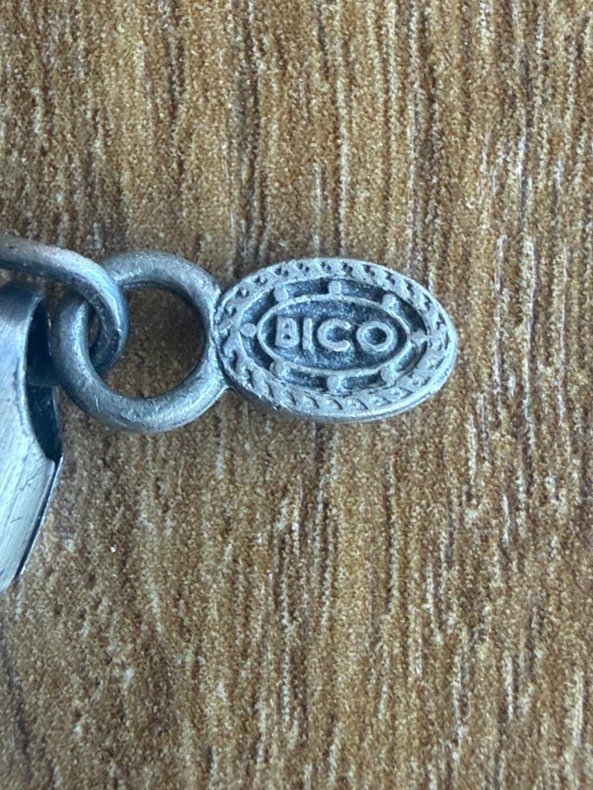 BICO Australia 21″ Tribal Necklace Chain Pendant Very Good Some Wear