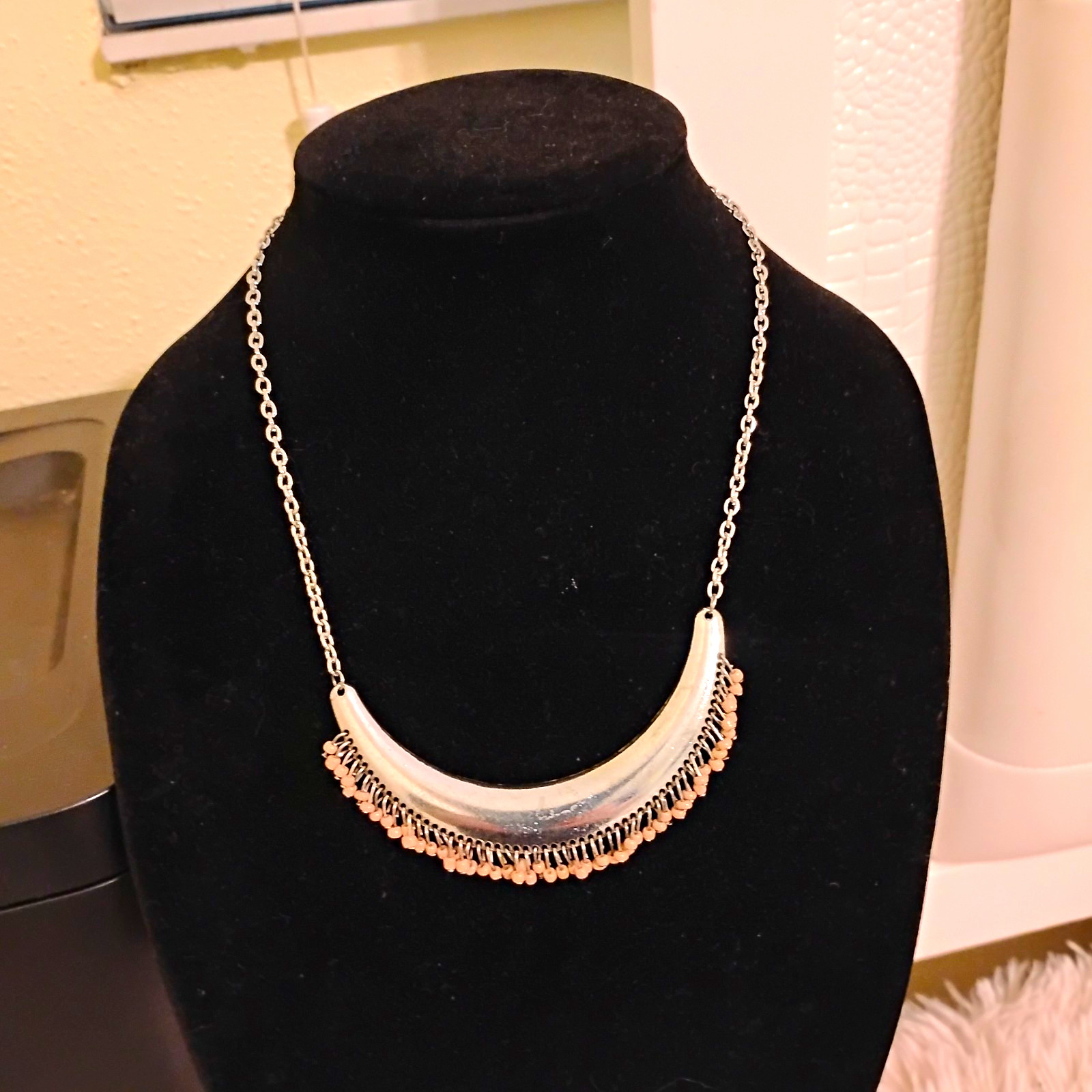 Silver Tone Cable Chain Necklace Crescent Pendant Lobster Clasp Metal
