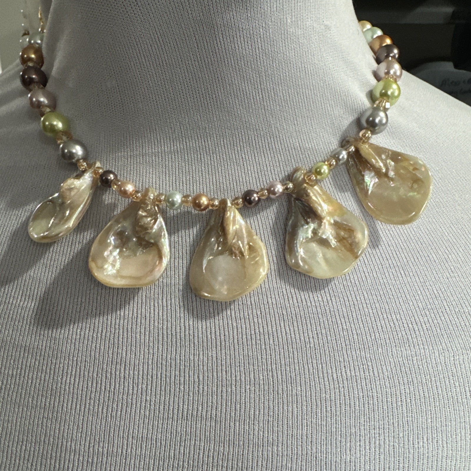 Abalone Shell Pearl Beads Necklace 5 Pendant Pcs Teardrop Natural Stone