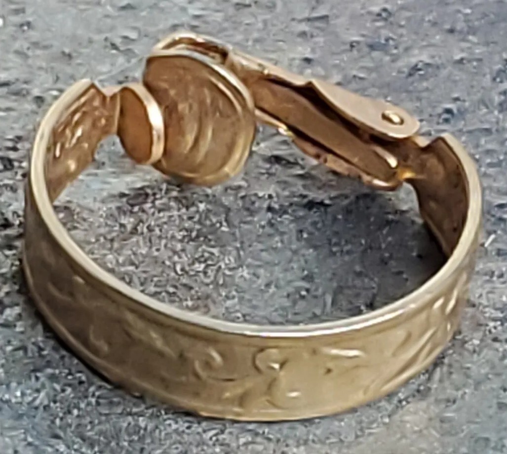 Earring Only 1 Count Clip On Round Hoop Unisex Gold Color Regal Design 19mm J2