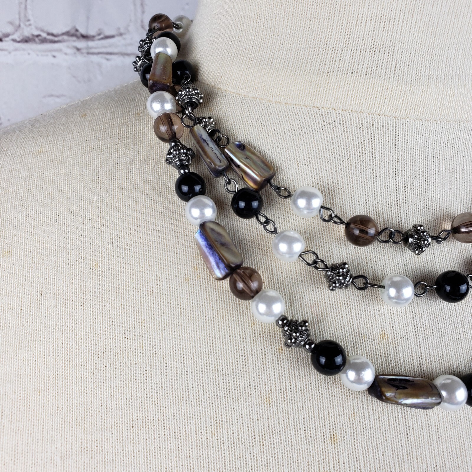 Laila Rowe Multi Strand Shell Glass Pearl Beaded Necklace Adjustable Silver Tone