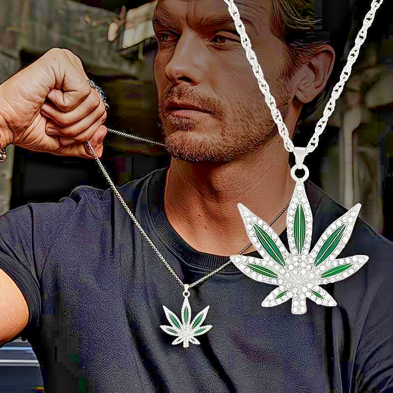 Bohemian Marijuana 420 Leaf Pendant – Inlaid Bling-Bling ✨New