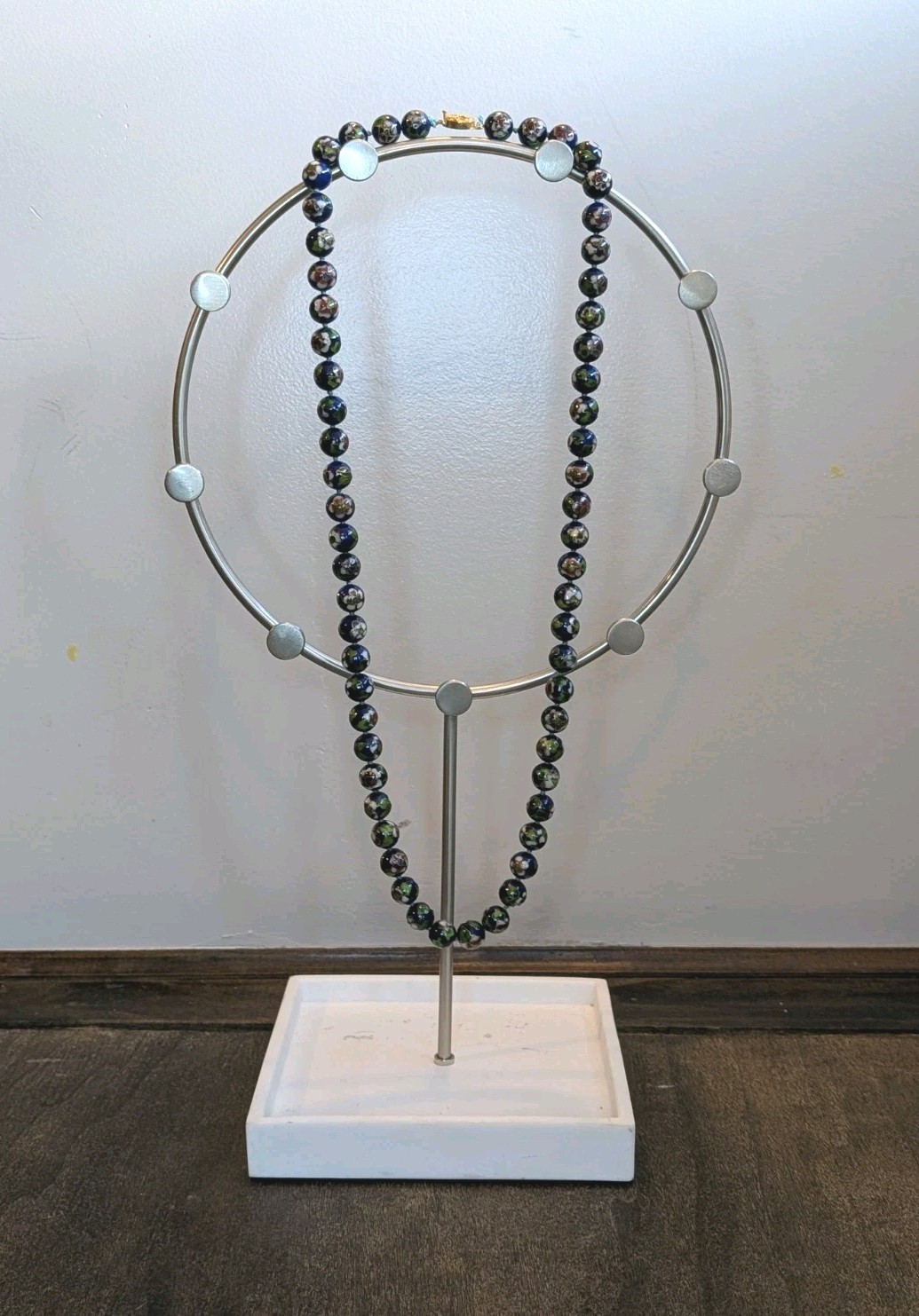 Vintage Chinese Beaded Necklace Round Beads with Gold Tone Clasp
