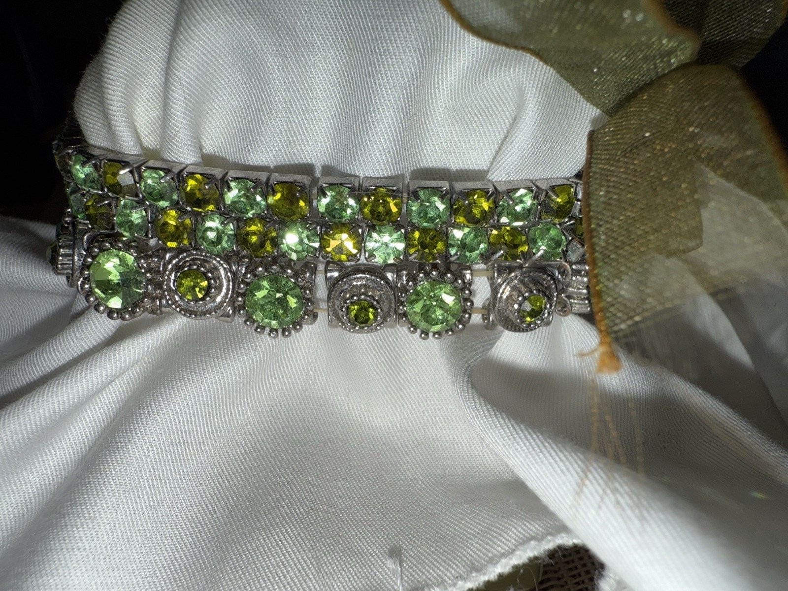LOT OF 3 NEW STRETCH BRACELETS IRIDESCENT CRYSTAL BEADS GREEN SILVER PULL ON