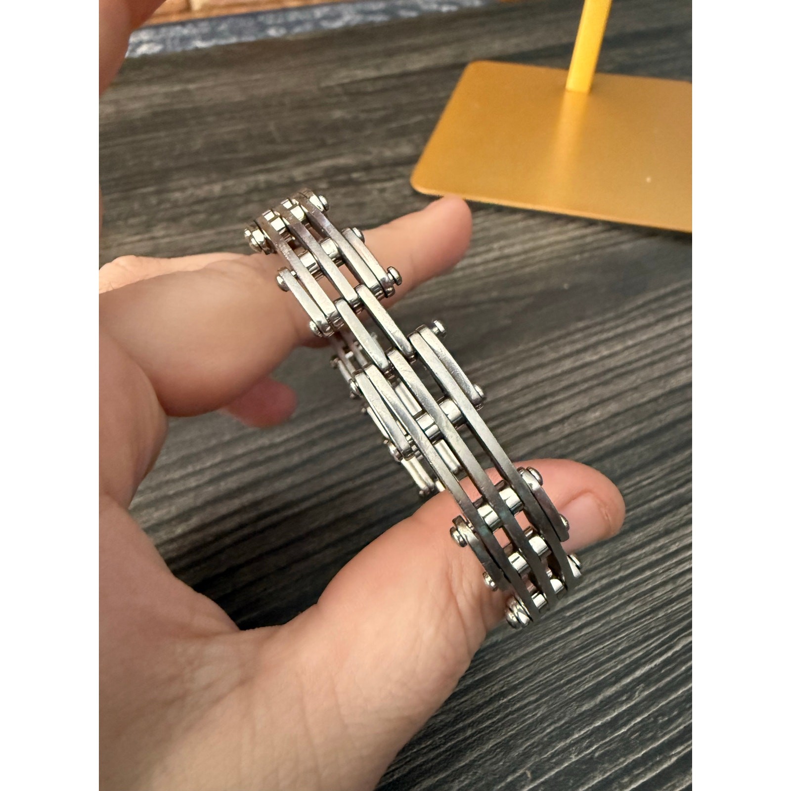 CHISEL Stainless Steel Polished Link Bracelet – 7.75″