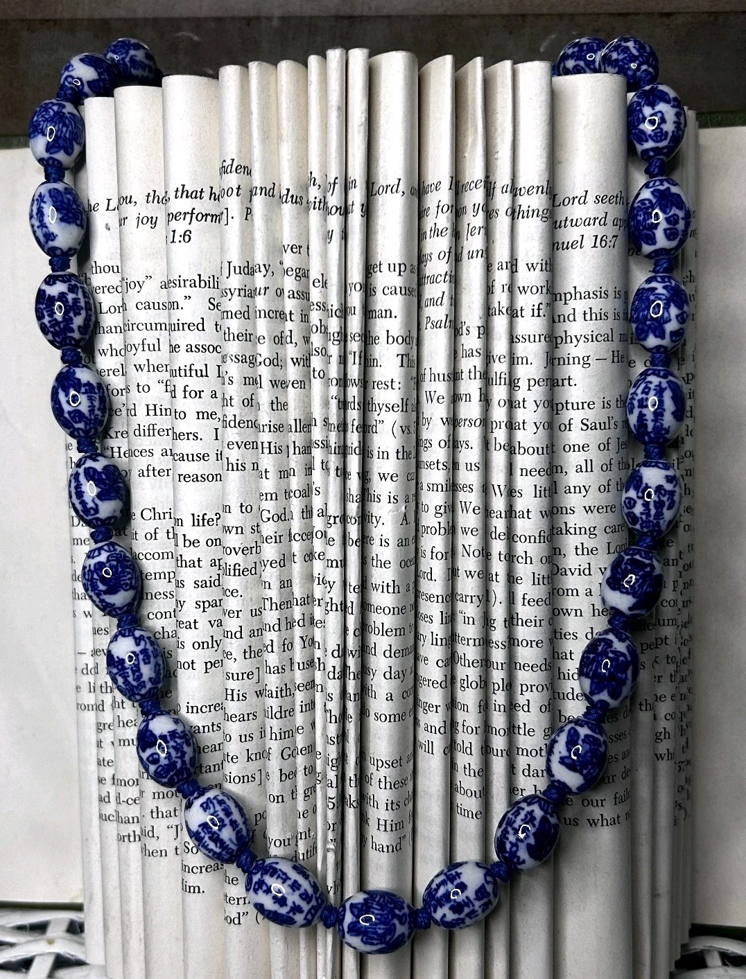 Vintage Blue & White Porcelain Hand Knotted Beaded Necklace 26in Chinese Export