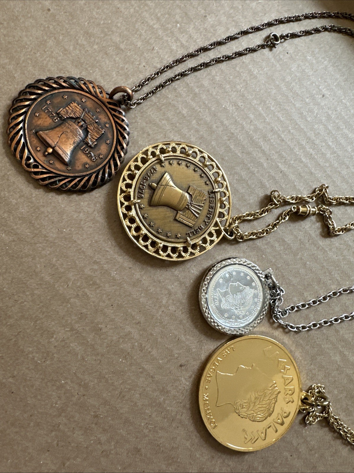 Lot Of 4 Commemorative Coin Medallion Pendent Necklace Multi Tones Ne3