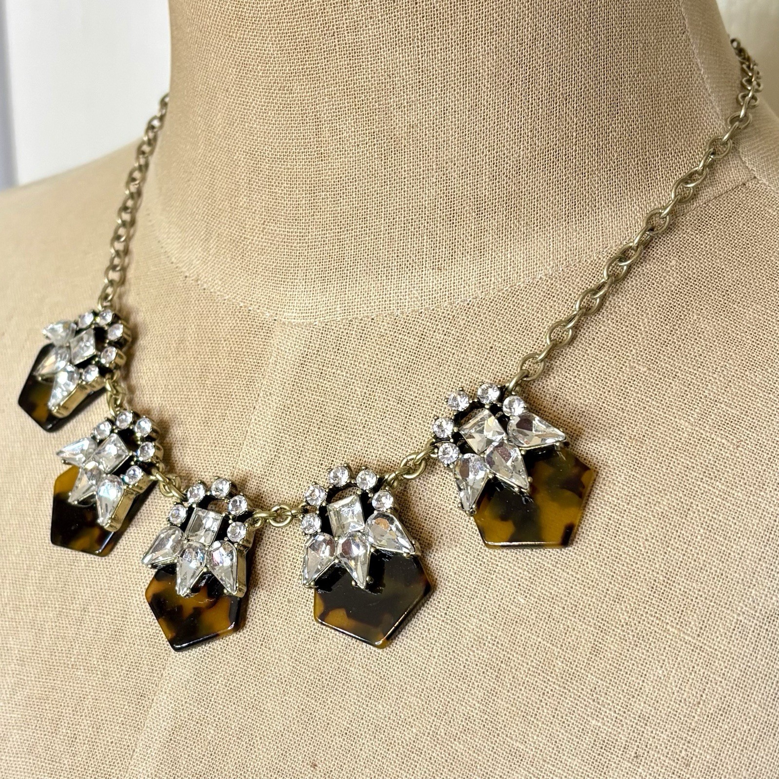 J.Crew Faux Tortoise Shell Brown Acrylic Gold Tone Rhinestone 18″-20″ Necklace