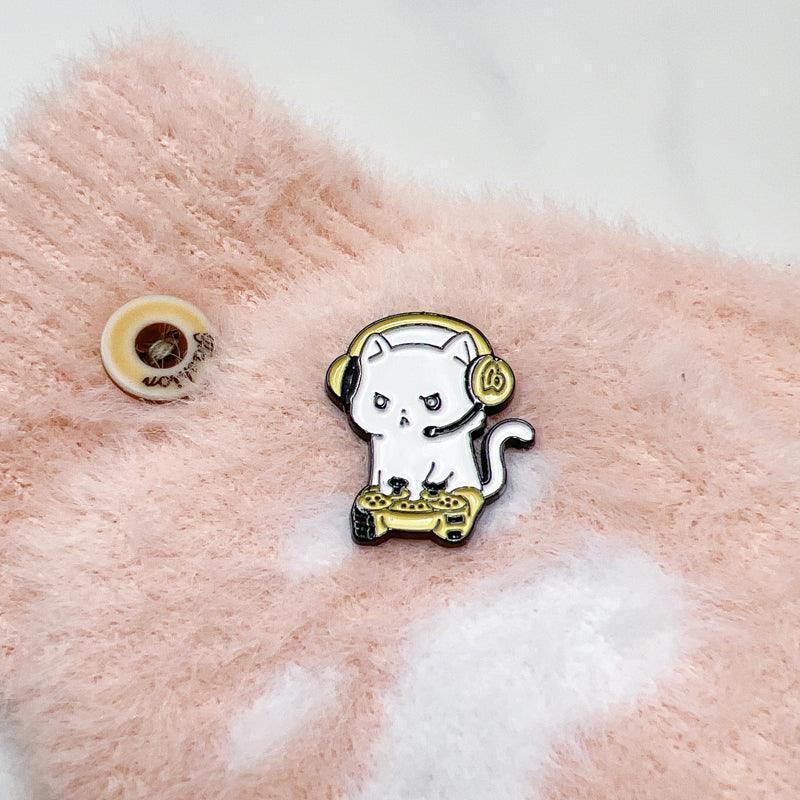 Cat Enamel Pin Gamer Cat Anime Pin Badge Lapel Brooch for Cat Lovers