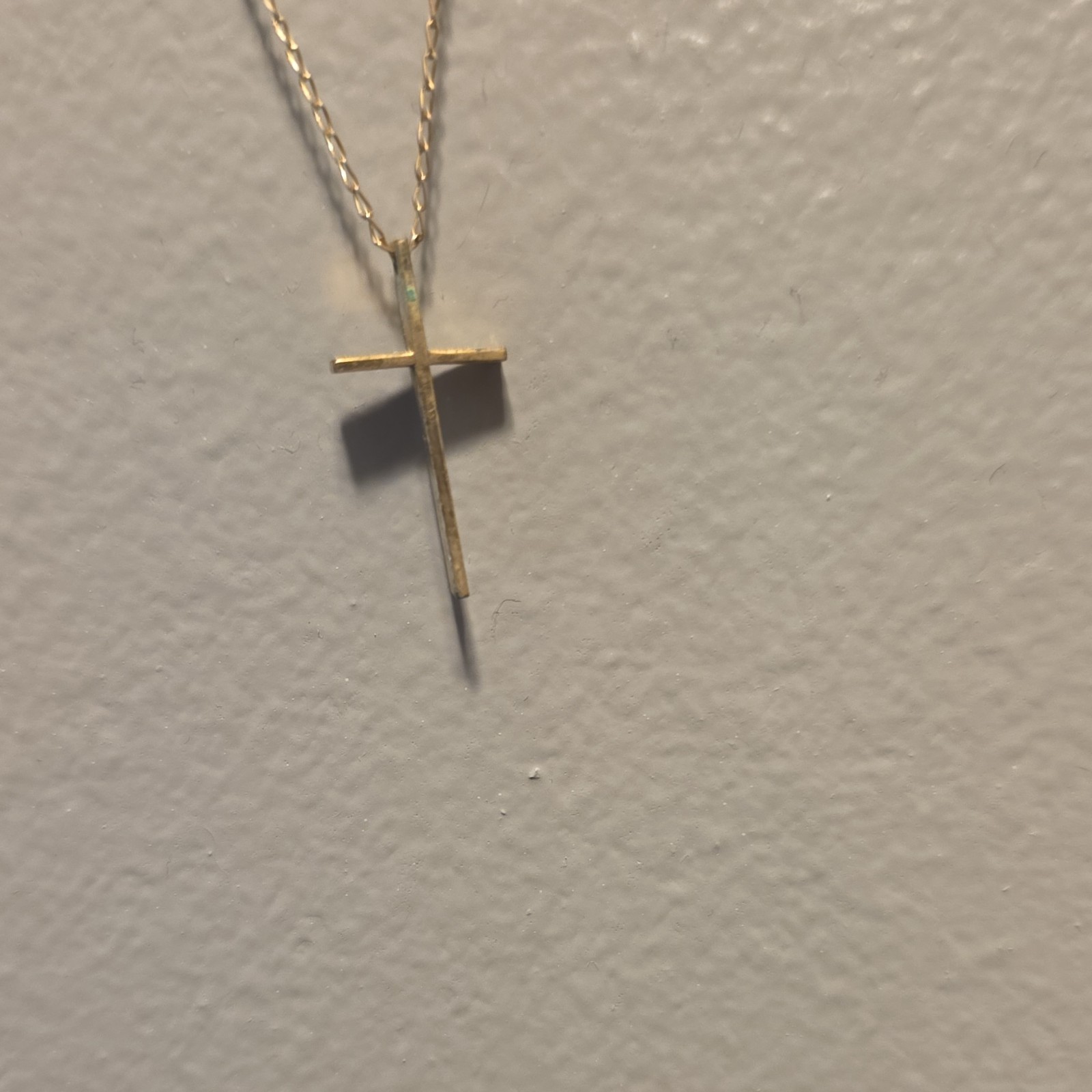 Gold Tone Cross Charm Pendant Necklace Cable Chain Spring Ring Clasp No Stone