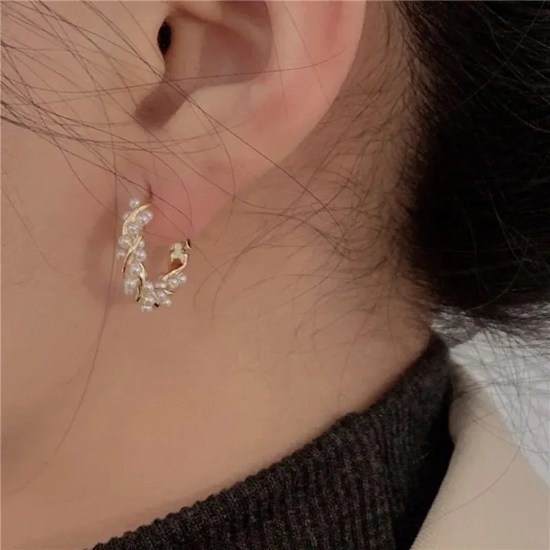 Imitation Pearl Hoop Earrings Small Round Huggie Earrings for Women Gift