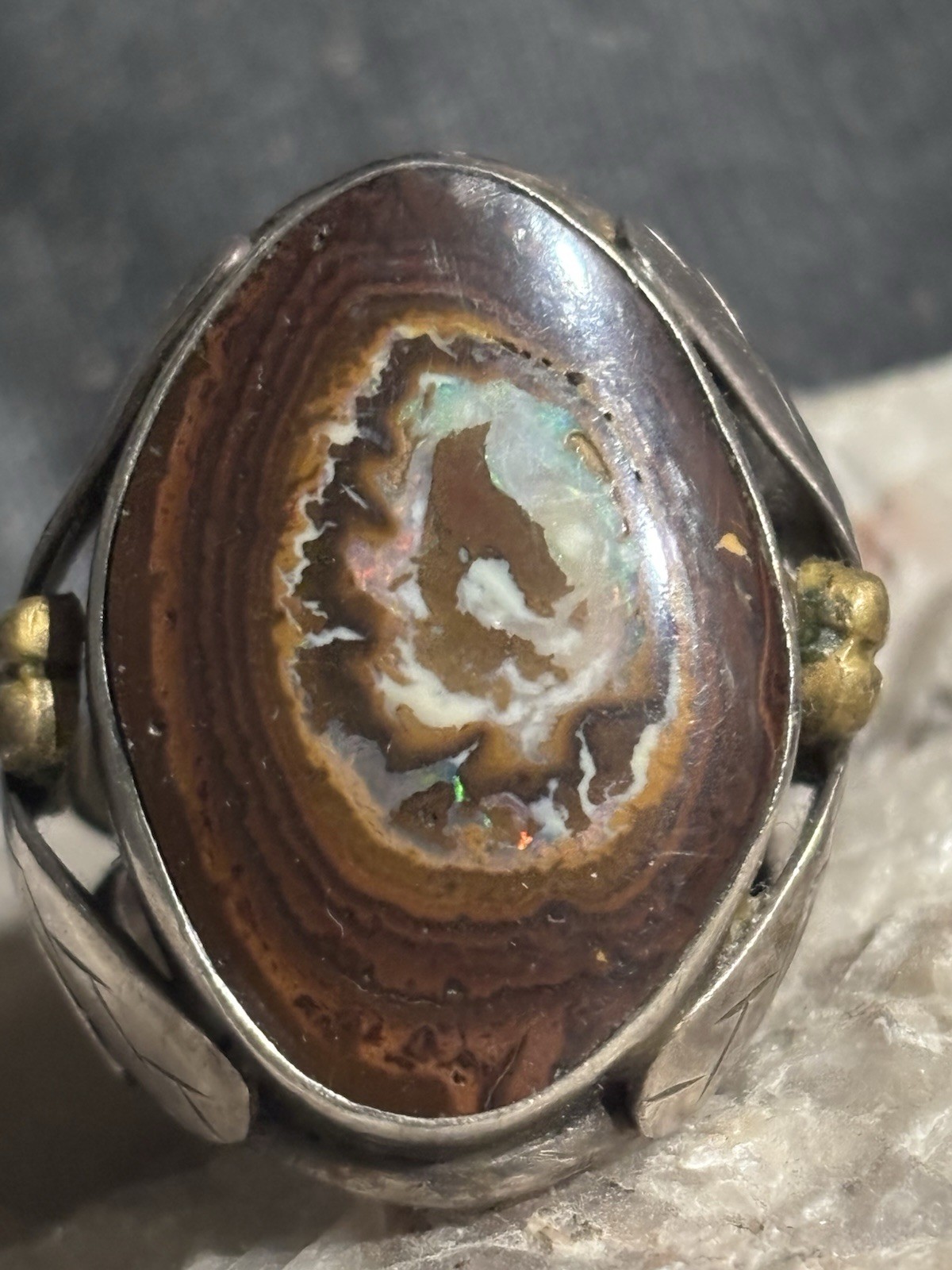 Oval Agate Bezel Cocktail Statement Ring 900 Silver Two-Tone Leaf Band Sz 9