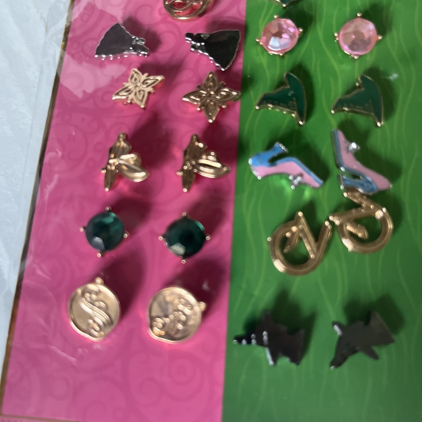 WICKED 12 Piece Earring Set Universal Studios Authentic