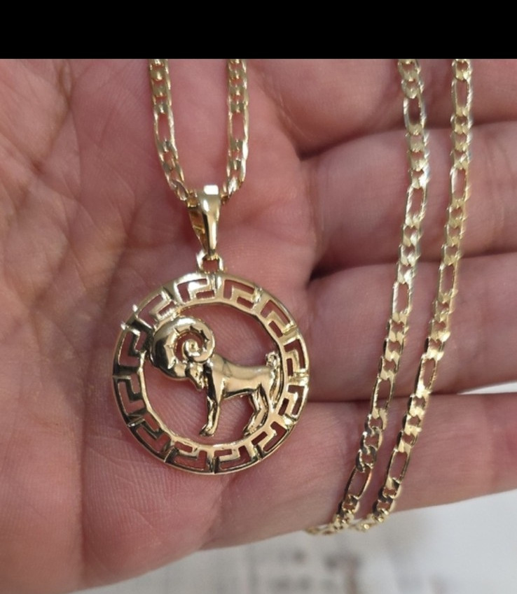 14k Gold Plated Figaro 22″ Chain Necklace w/ Round Aries Zodiac Charm