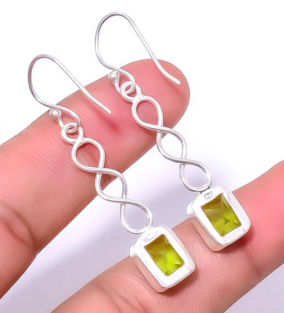 Peridot Gemstone 925 Silver Plated Spiral Earring 1.79″ T60