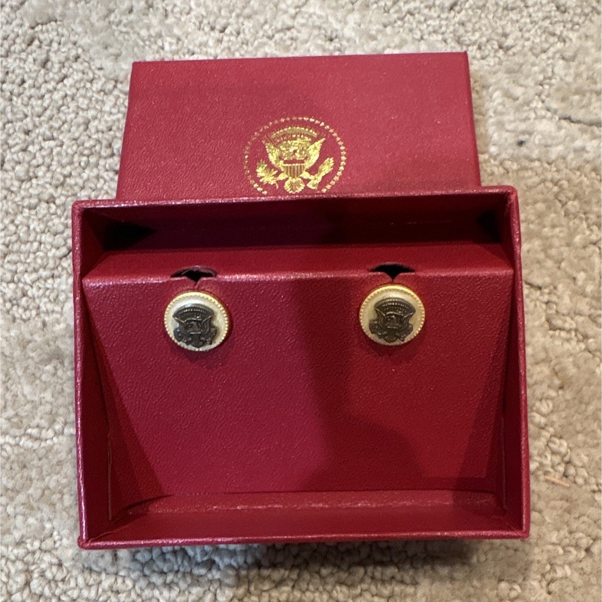Presidential Seal Stud Earrings Gold Tone(Not gold) w/ Original Presentation Box