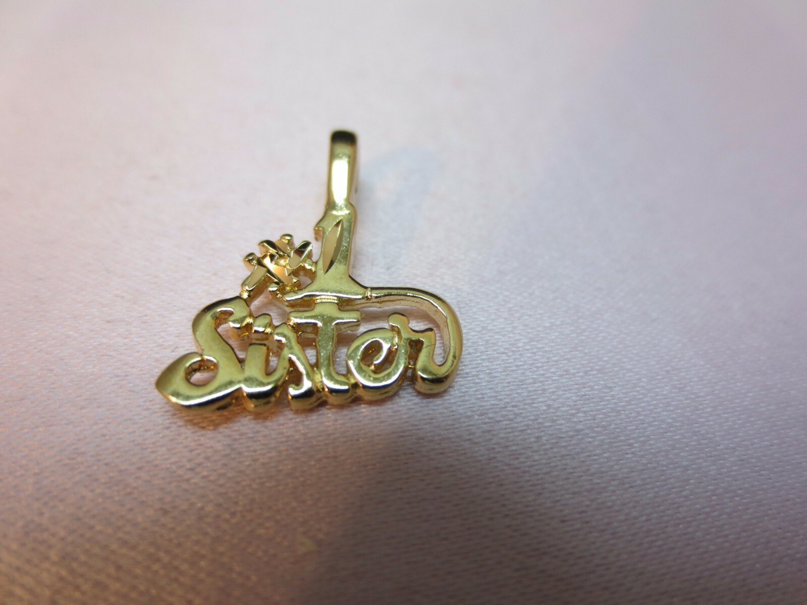 14 KT GOLD PLATED #1 SISTER DIAMOND CUT CHARM PENDANT-2119