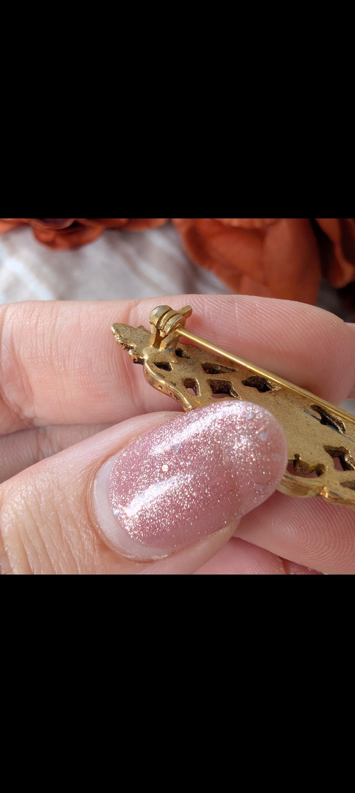 Gold-Tone Metal Filigree Bar Brooch Pin with Oval White Pearl & Clear Crystals
