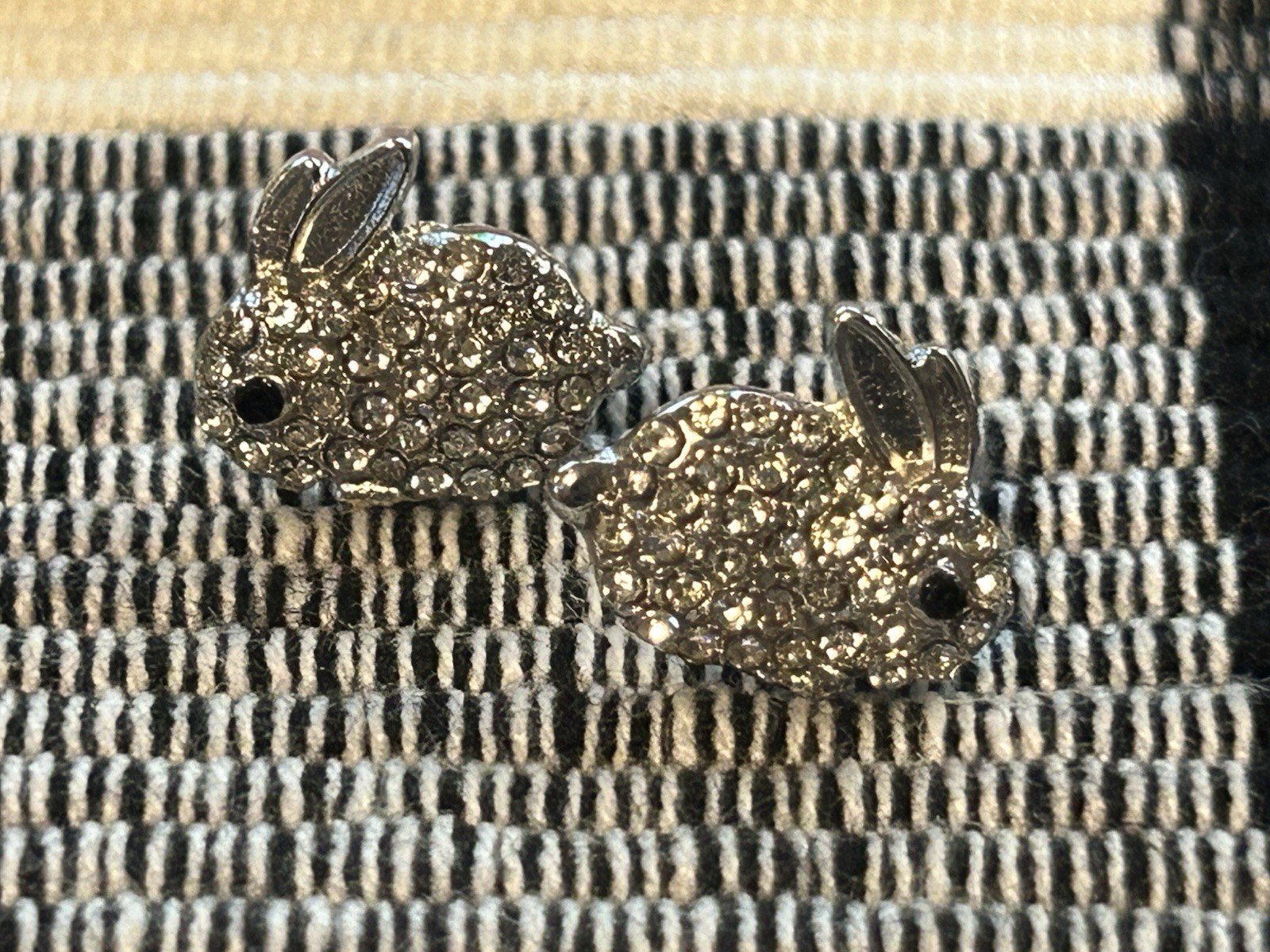 Bunny Rabbit Earrings SMALL Easter NEW – CUTE – 0.5 Inch Bling Glittery