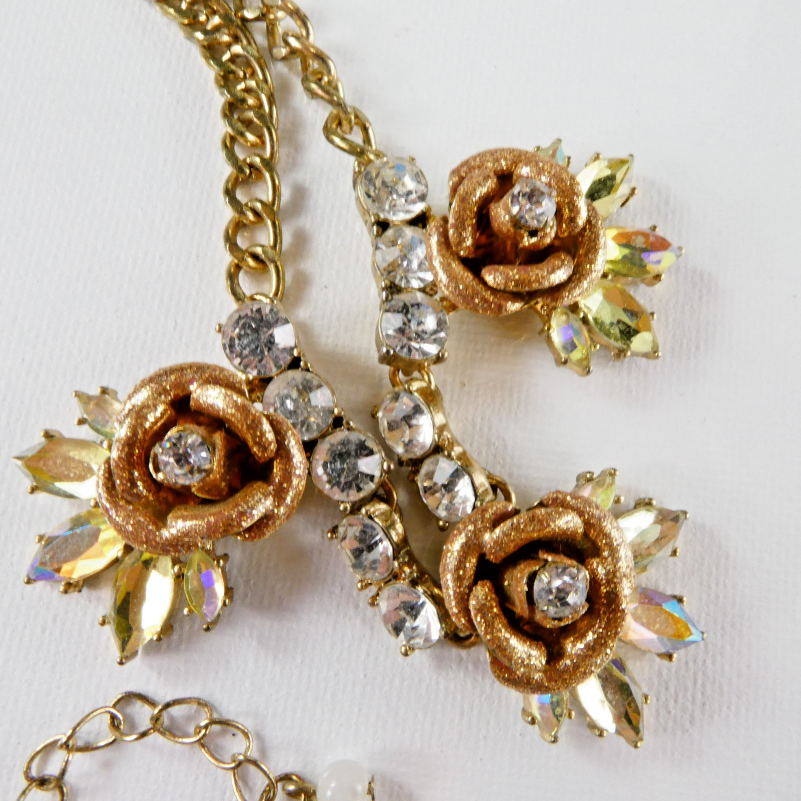 Betsey Johnson Rhinestone Flower Necklace 3 Roses Yellow Clear