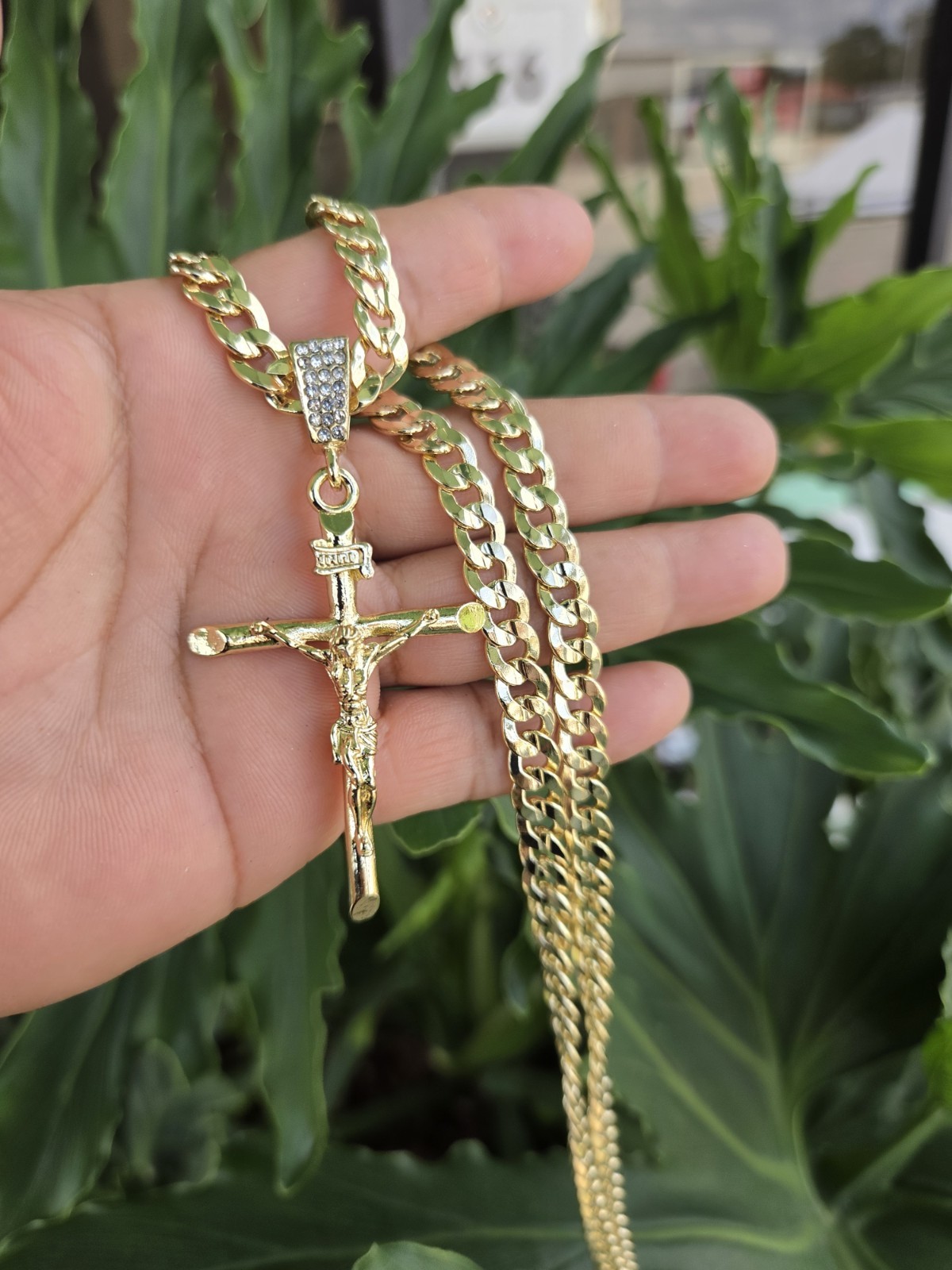 14K Yellow Gold Filled Cross Necklace Charm 33×18 Curb Chain Unisex Fashion 24″