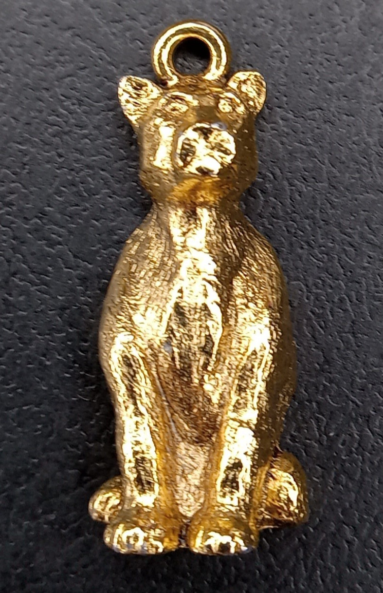 Sitting Cat Gold Toned Charm Pendant 1996 Vintage No Maker Mark