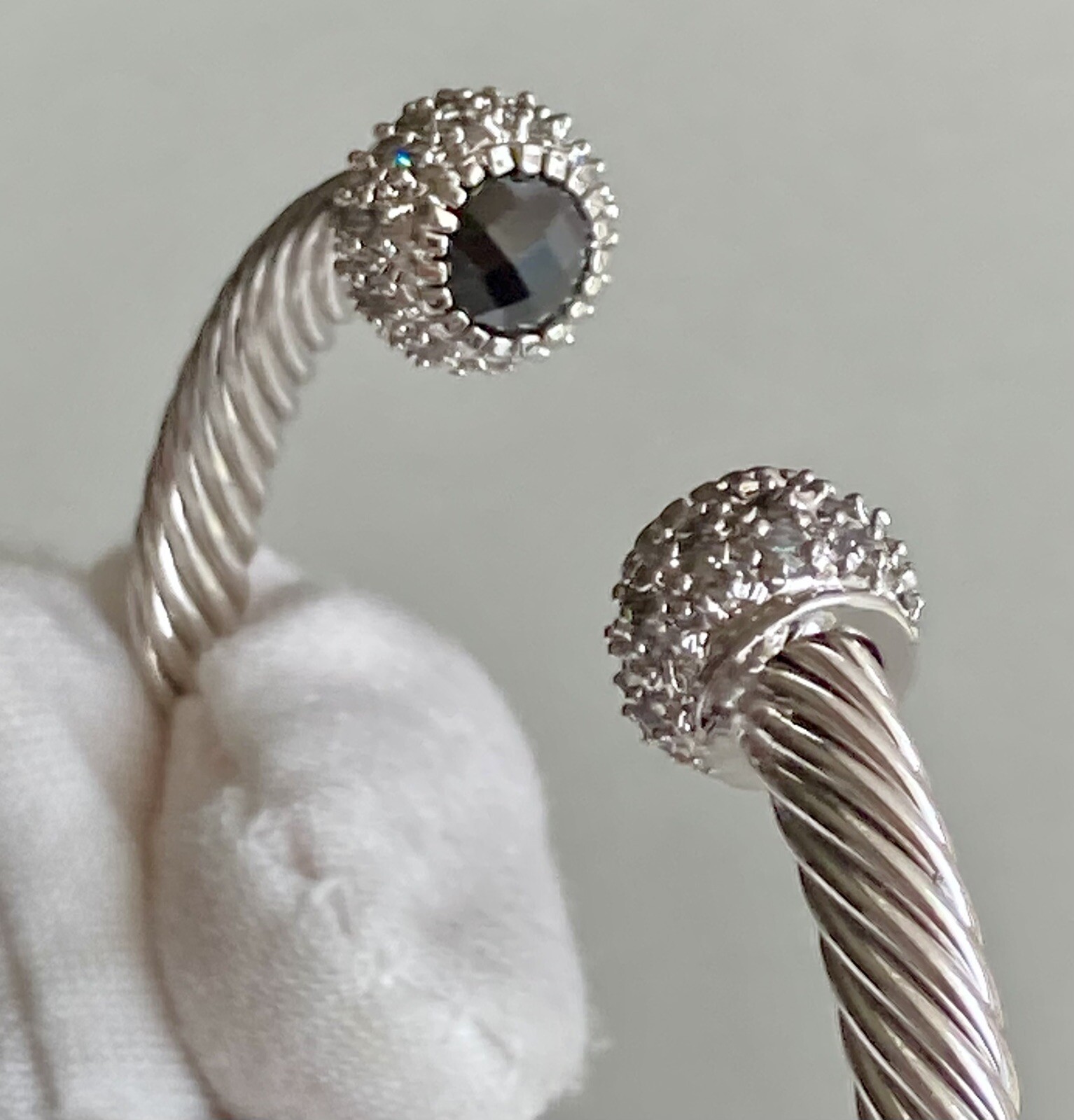 Silver Tone Twisted Cable Cuff Bracelet Clear & Jet Black Crystals 7.25in 20.6g