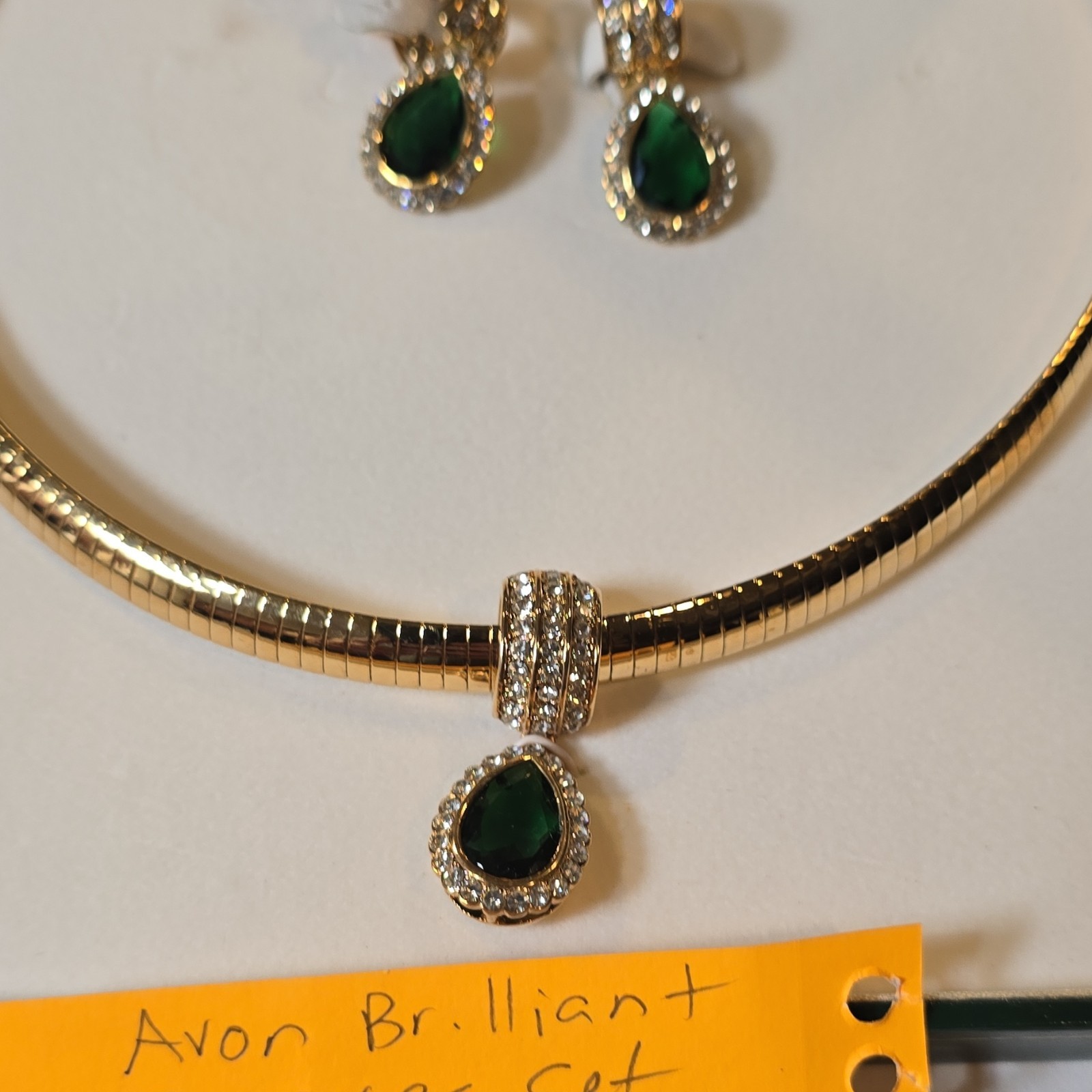 Avon Brilliant Treasures Set Necklace & Earrings Green Teardrop Rhinestone