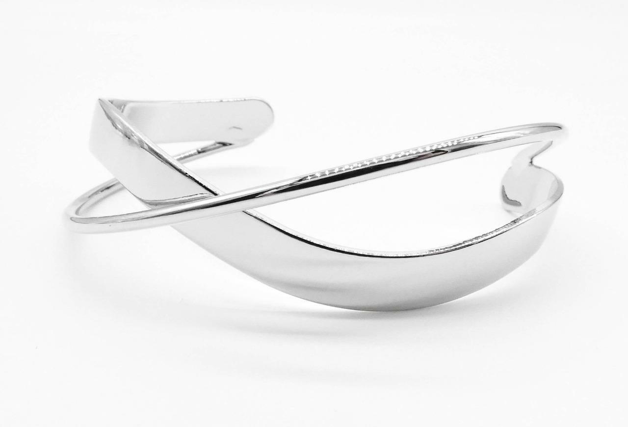GORGEOUS Sculpted Artisanal Silver Twisted Curved Crisscross Cuff Bracelet