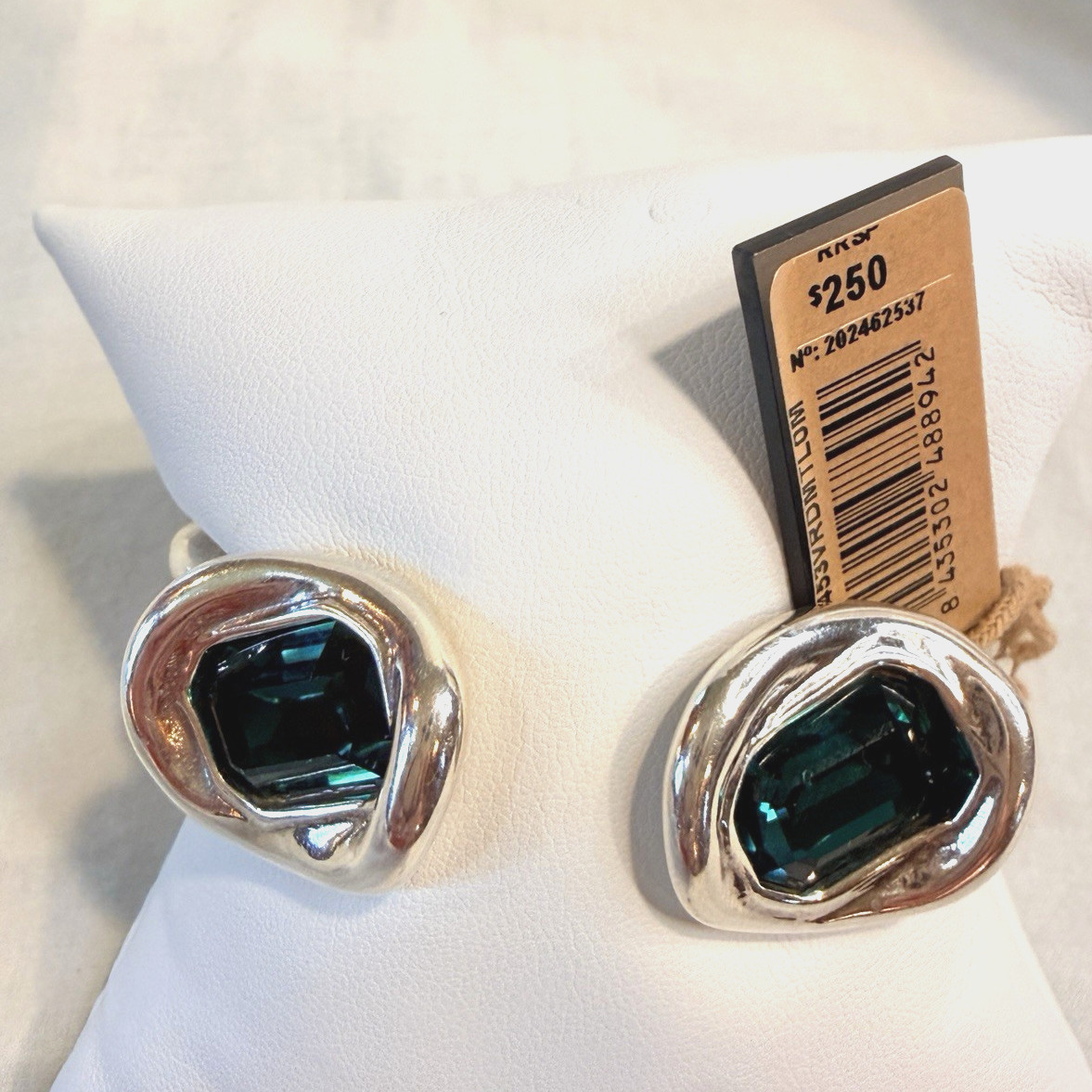 UNOde50 Silver Ser Valiente Cuff Bracelet with Green Crystal Size M