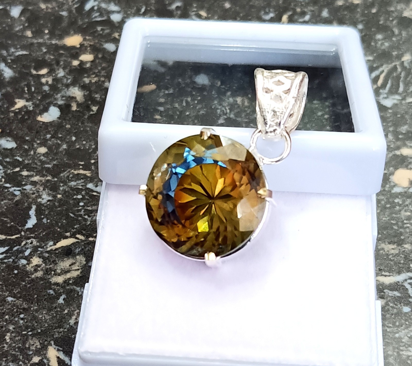 Natural 41.25 Ct Bi-Color Round Pitambari Sapphire 925 Silver Pendant Gemstone