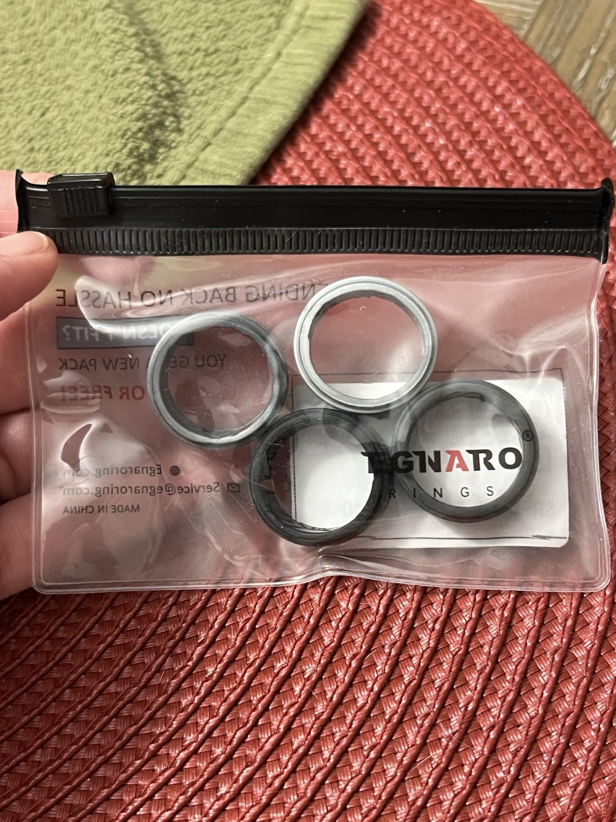 NWT EGNARO MULTI COLORED GRAY BLACK SILVER RING SET SIZE 10 NEW IN BAG