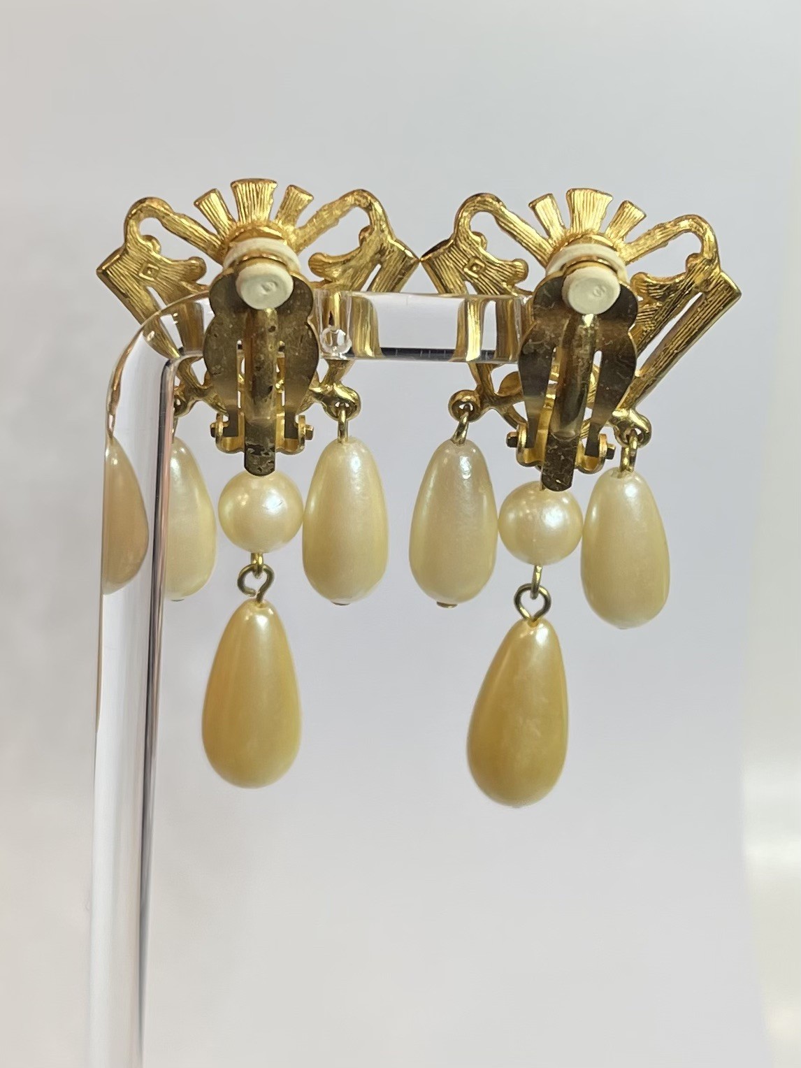 Vintage AVON Gold-tone Crest Victorian Revival Faux Pearl Drop Dangle Earrings