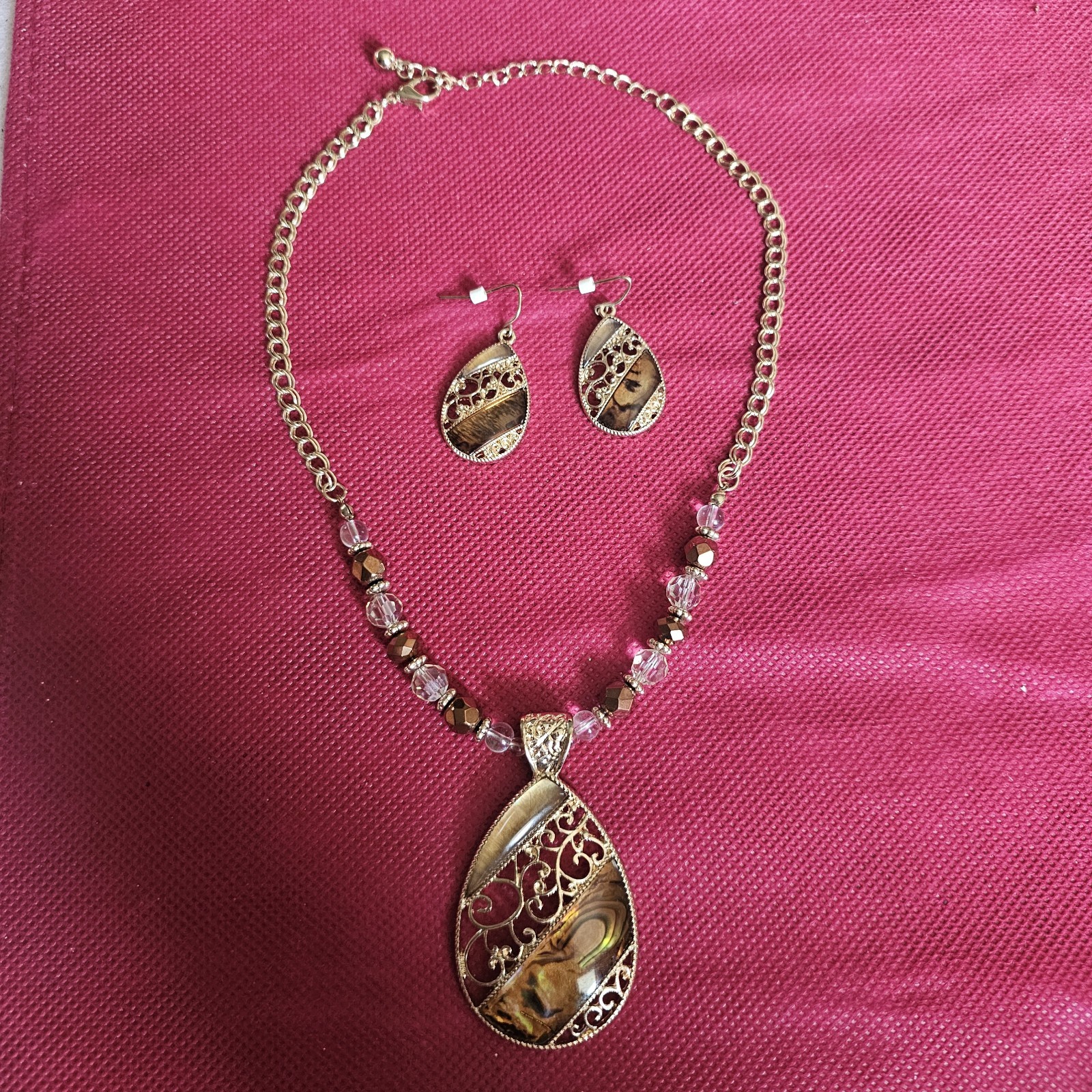 New without tags Goldtone Abalone Necklace and Earrings set- Free S&H