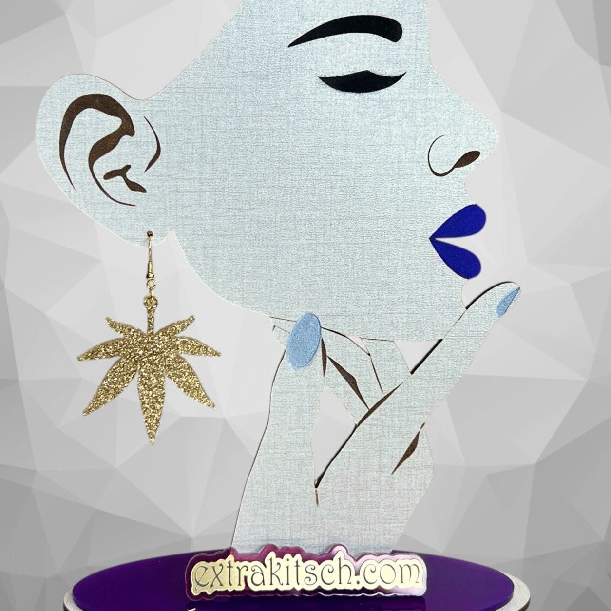 420 Leaf Earrings – Gold Glitter