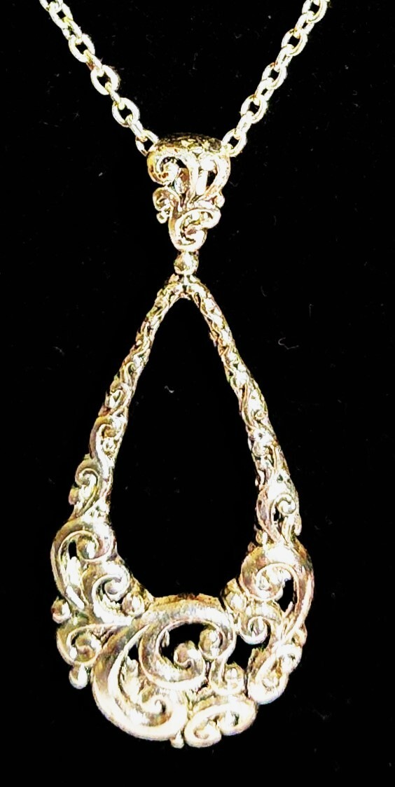 Oval Beautifully Detailed Filigree Pendant Chain Link Necklace-Adjustable
