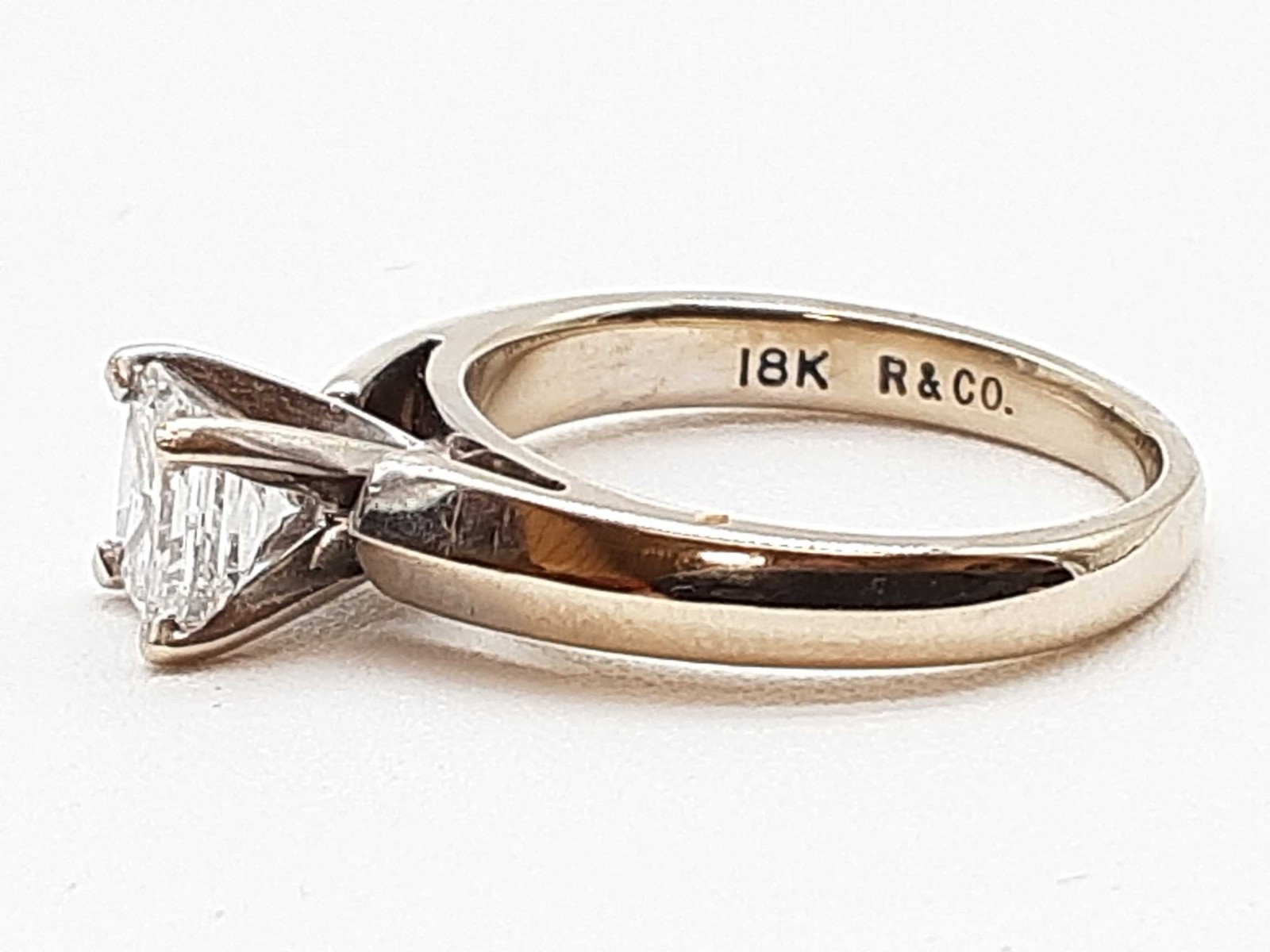 0.90 Carat Diamond 18k Two Tone Gold 5.4g Solitare Ring Size 6 Do0824llxzde