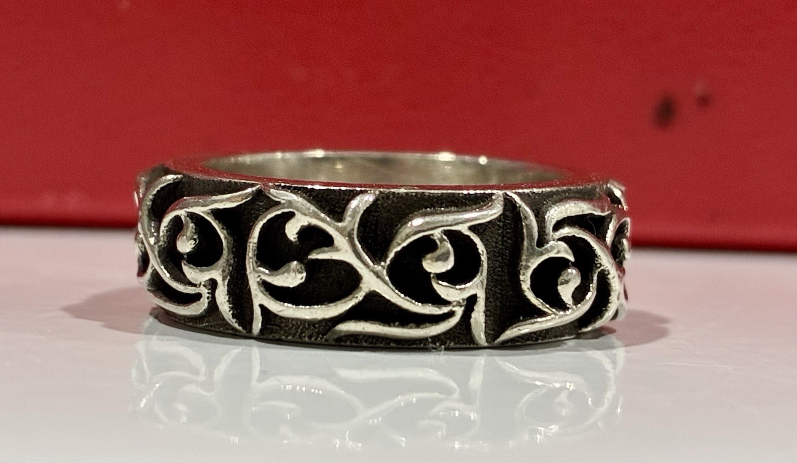 chrome hearts ring size 9 ( 19.2mm)