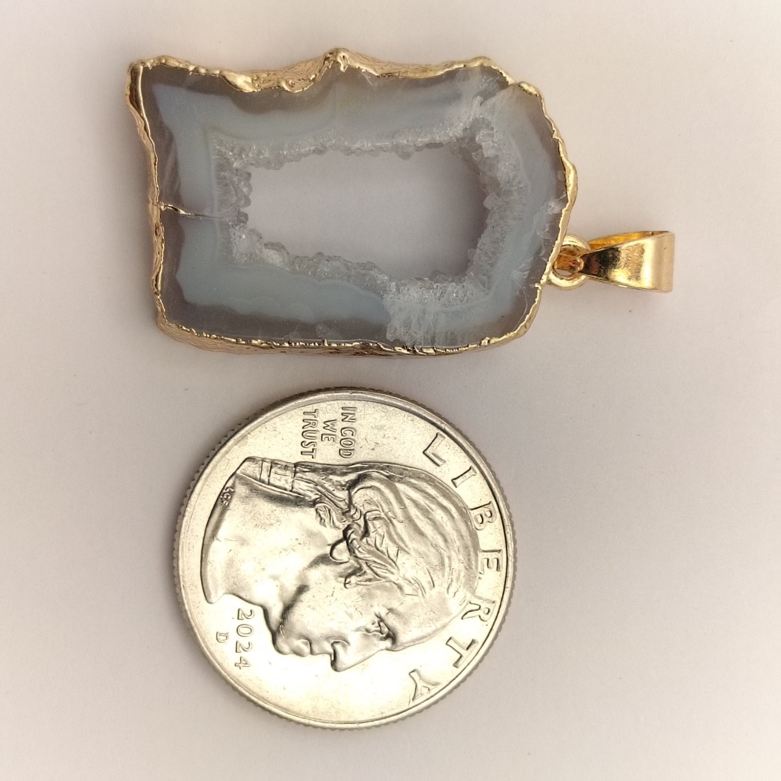 Natural Grey Agate Geode Slice Pendant Gold Electroplated Drusy Crystal Necklace