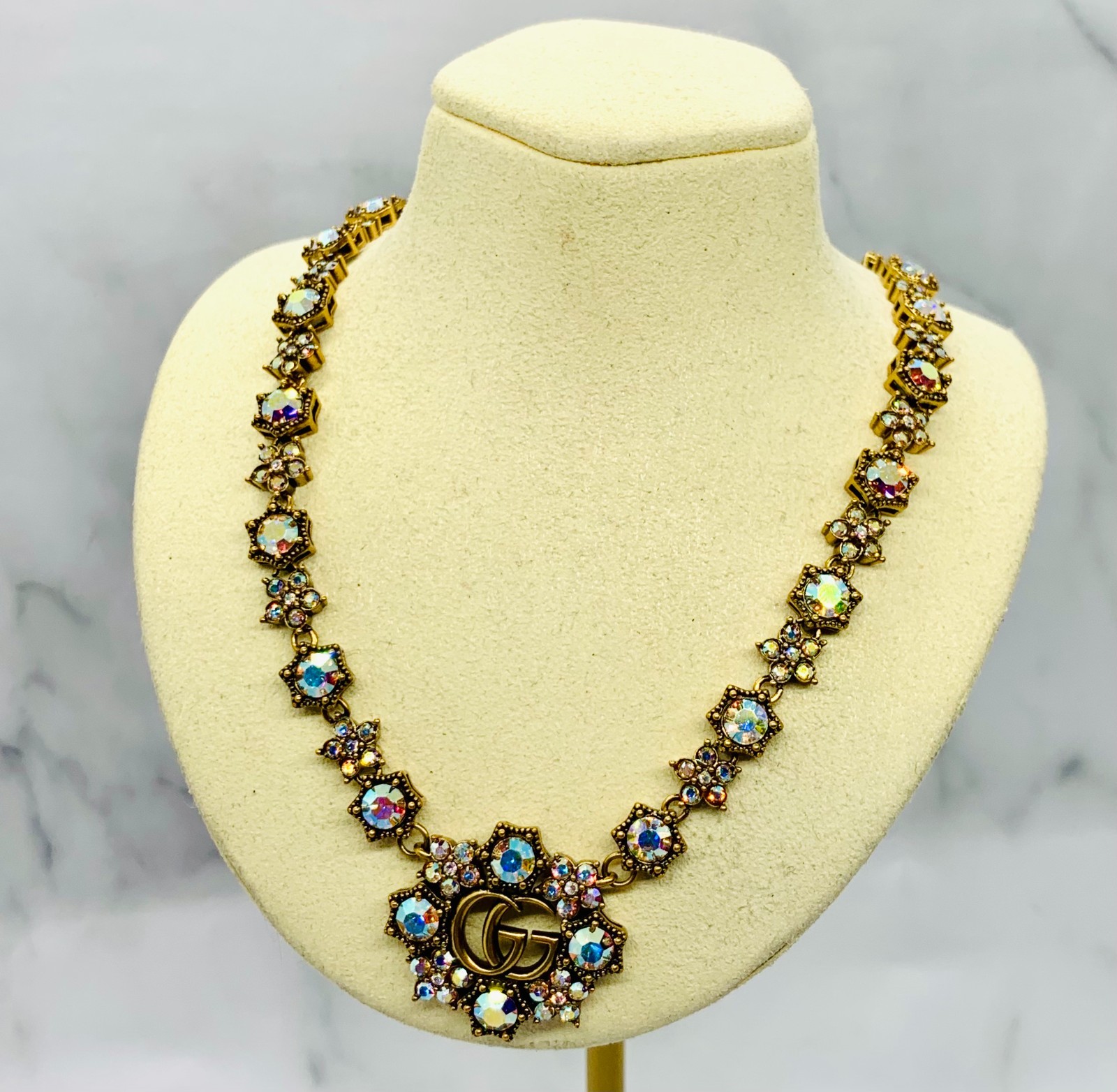 GUCCI GG Iridescent Rhinestone Necklace – Pre owned / ME6213