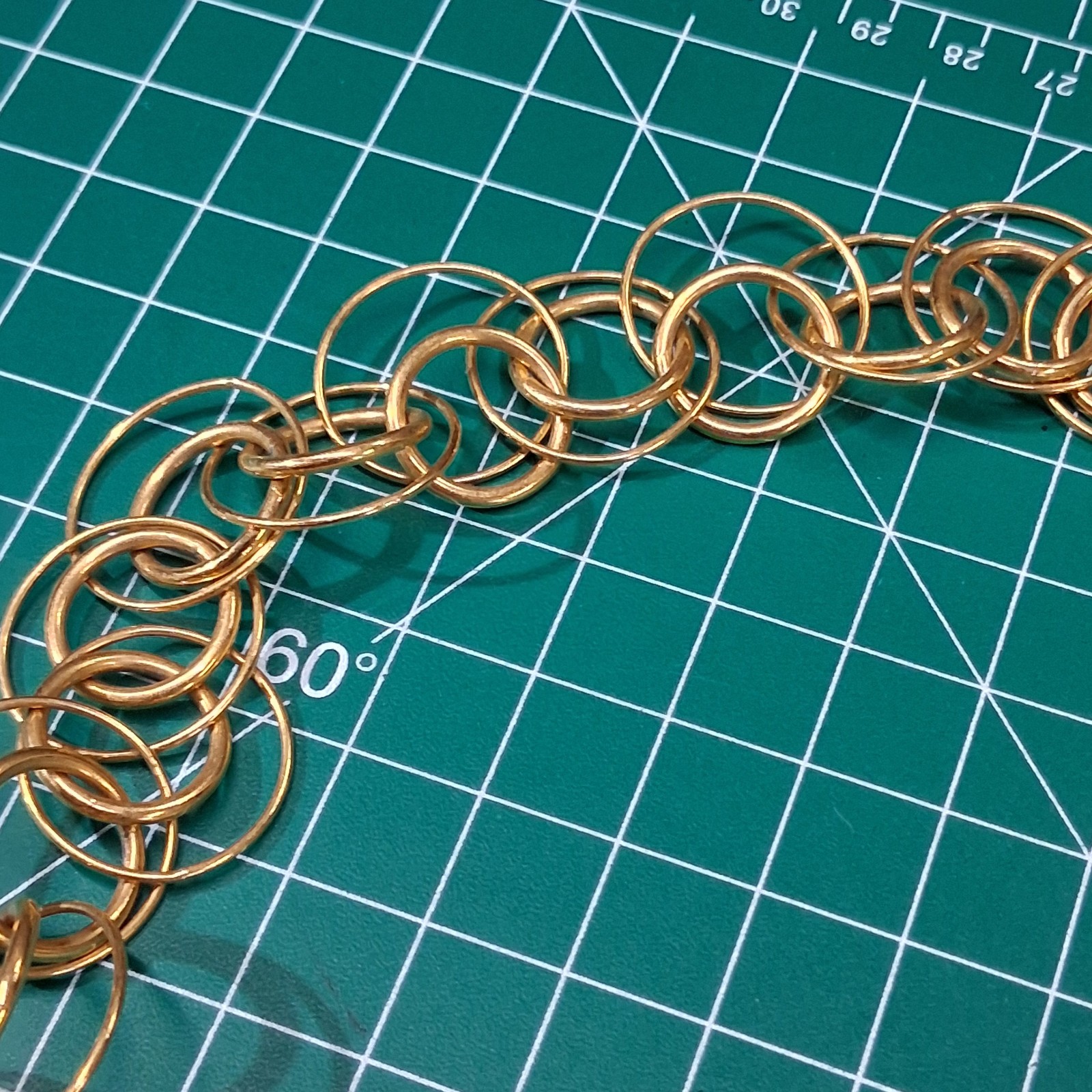 Vintage Gold Tone Multiple Interlocking Ring Link Chain 26” Necklace