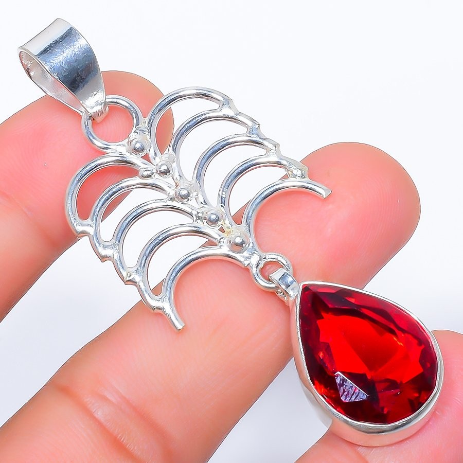 Mozambique Garnet Gemstone 925 Silver Plated Jewelry Pendant 2.6″ W2490