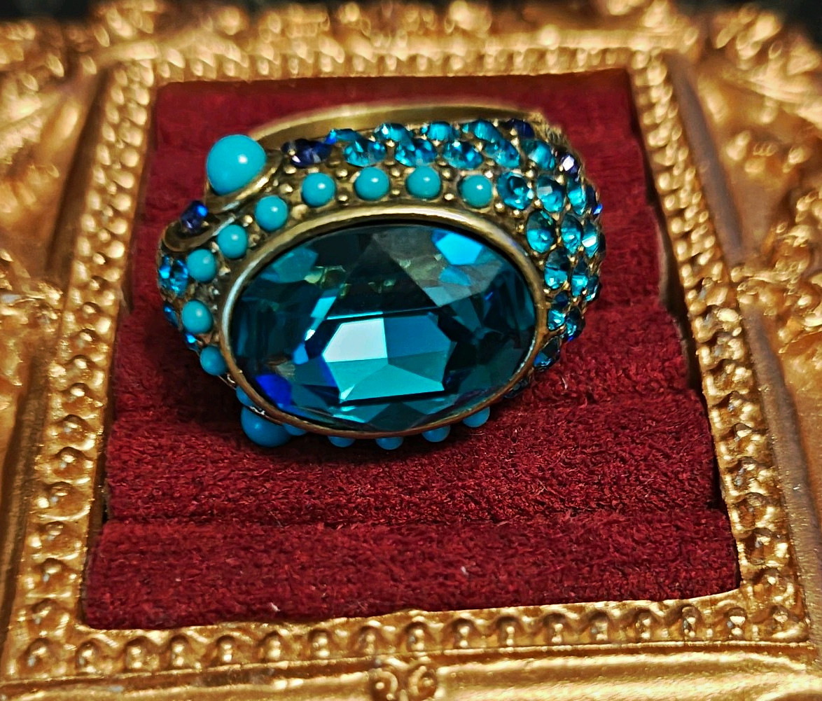 VTG Heidi Daus “Serpent Ouroboros” Swarovski Crystal Statement Ring