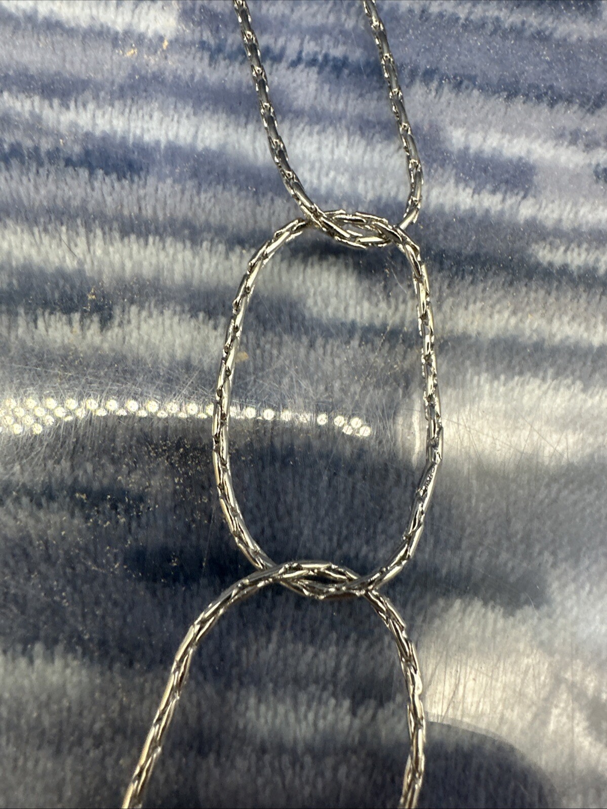 35 inch silver In color necklace linked drop on fit {C}
