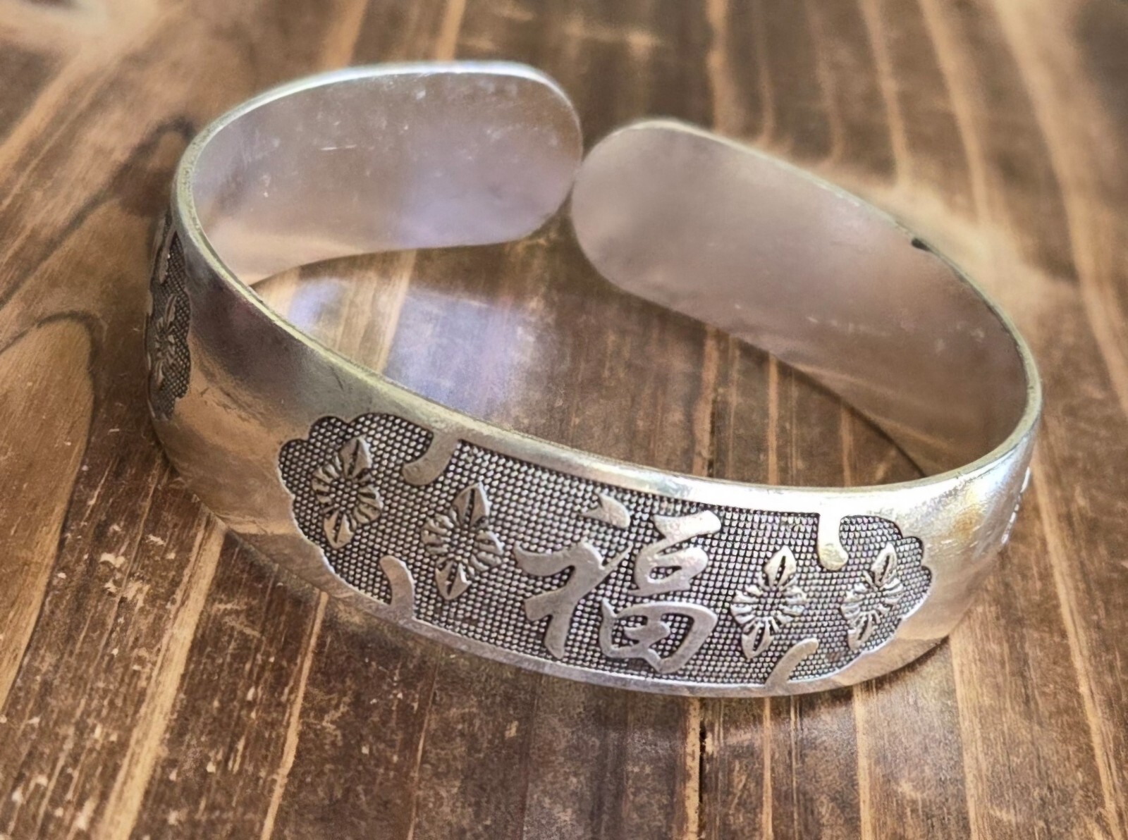 Woman Tibetan Bangle Bracelet Silver Tone Totem Carved Stackable bulk 10 pc