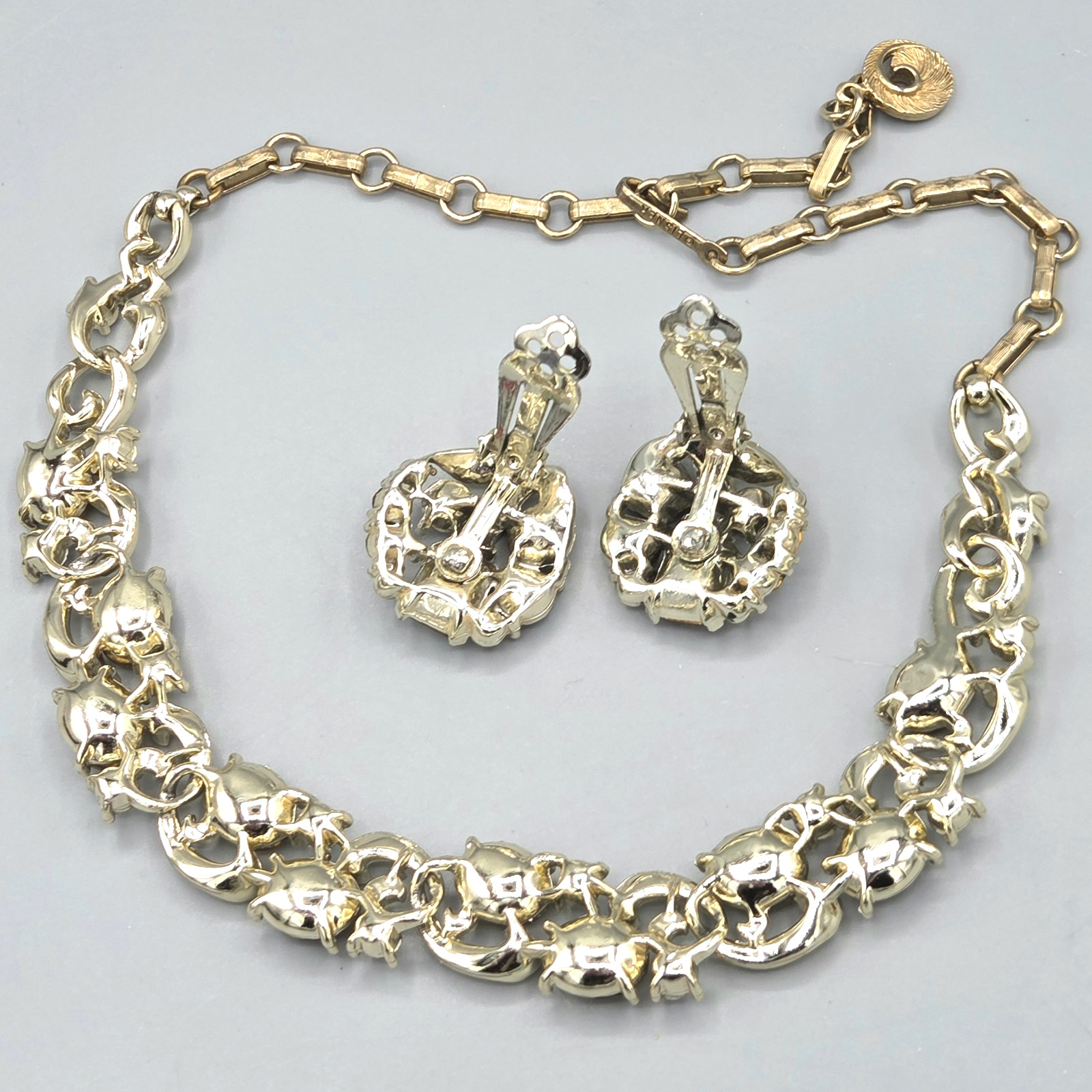 Vintage Lisner Signed Topaz & AB Rhinestone Gold Tone Necklace 16″ Clip Earrings