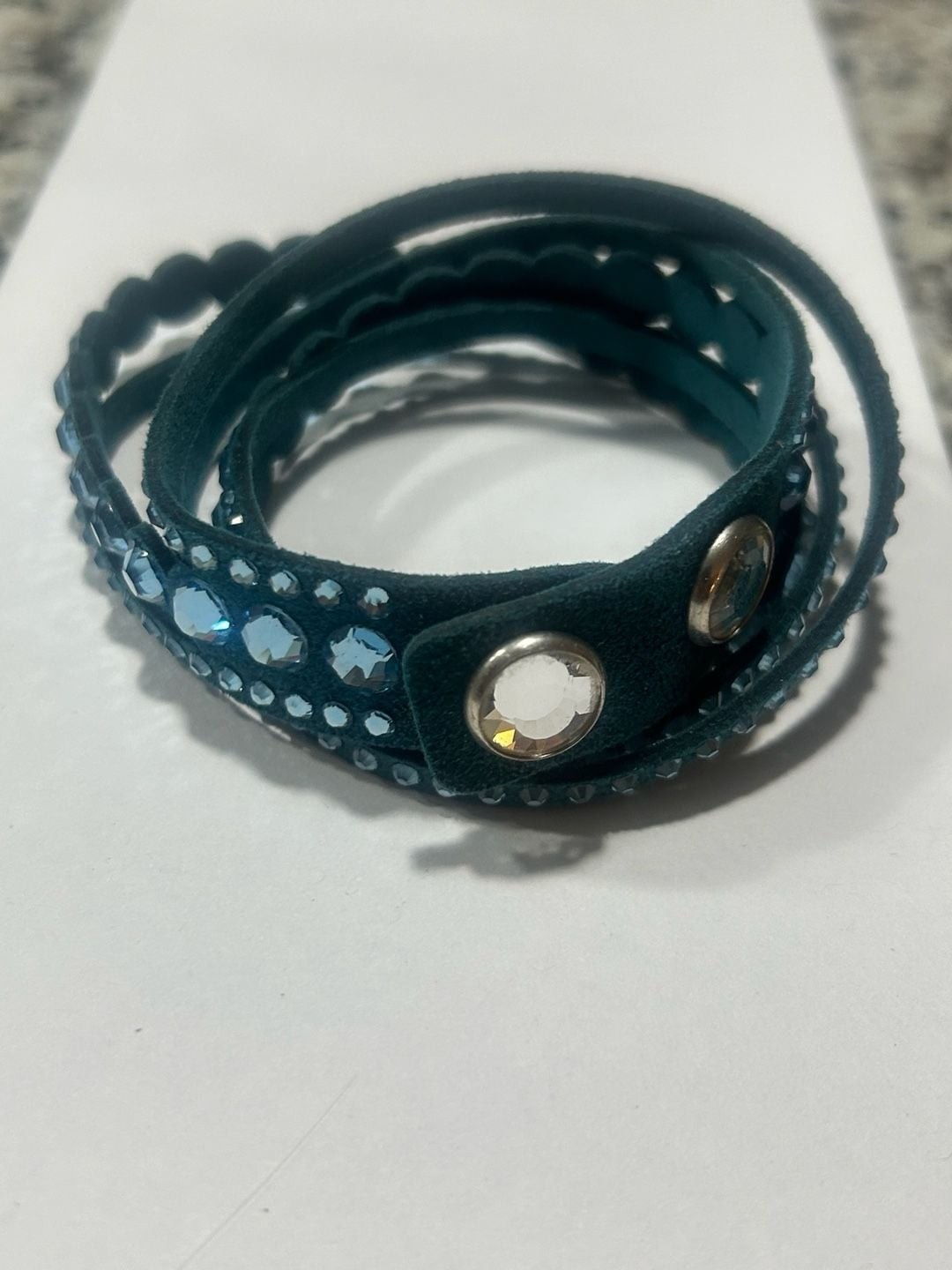 Swarovski Slake Deluxe 2-in-1 Suede Crystal Wrap Bracelet Set (Teal and Fuchsia)